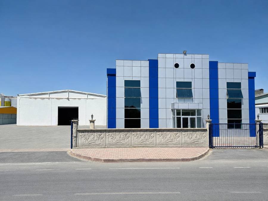 İdari bina ve fabrika cephesi